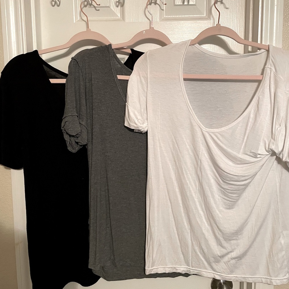 4 TOP BUNDLE!! Size S/M, Soft Loose Fitting Tops